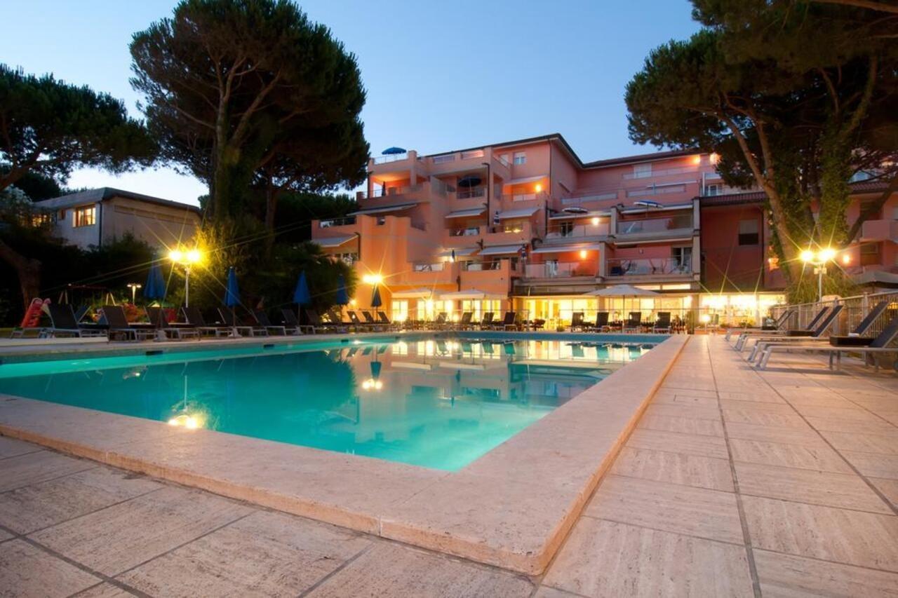 Versilia Palace Hotel Marina di Pietrasanta Zewnętrze zdjęcie