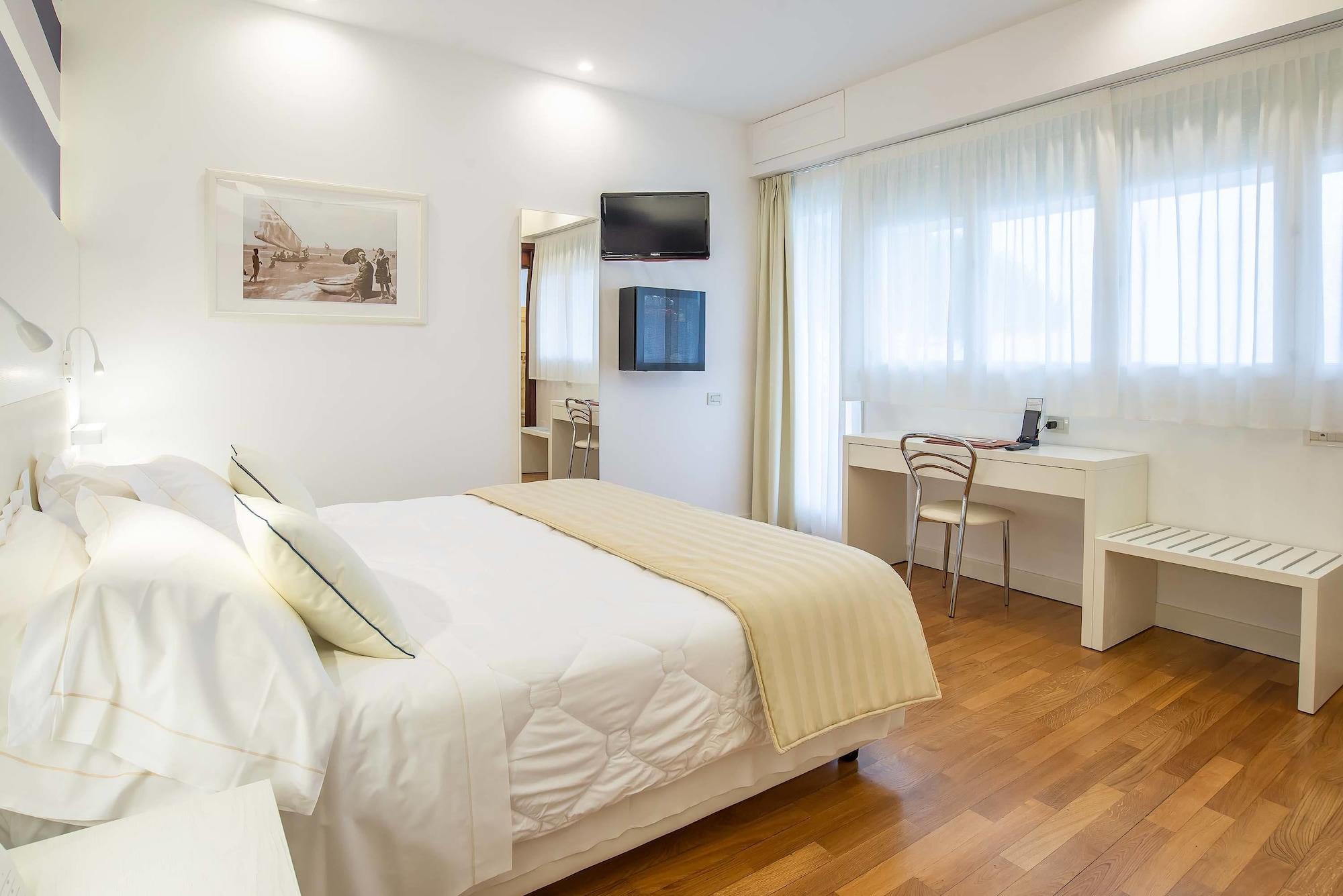 Versilia Palace Hotel Marina di Pietrasanta Zewnętrze zdjęcie