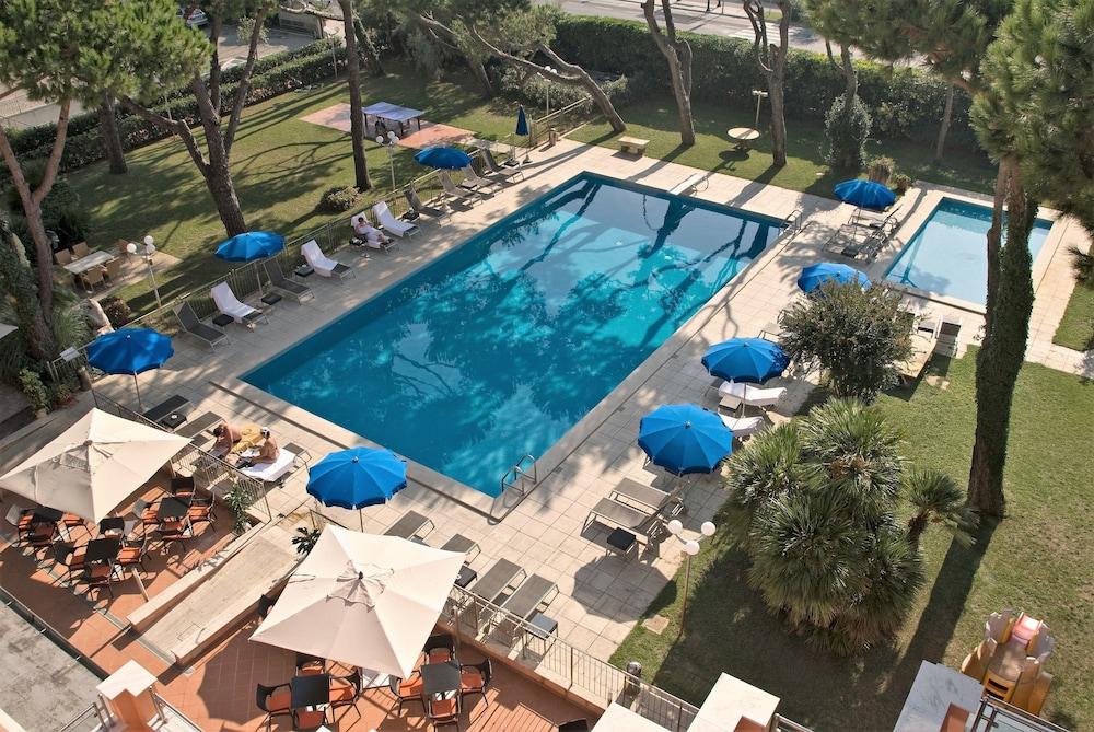 Versilia Palace Hotel Marina di Pietrasanta Zewnętrze zdjęcie