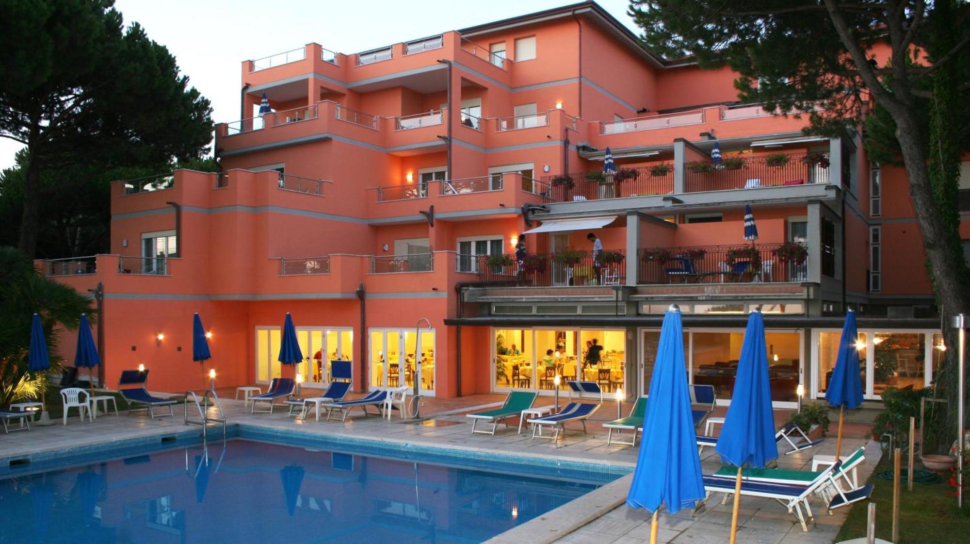 Versilia Palace Hotel Marina di Pietrasanta Zewnętrze zdjęcie