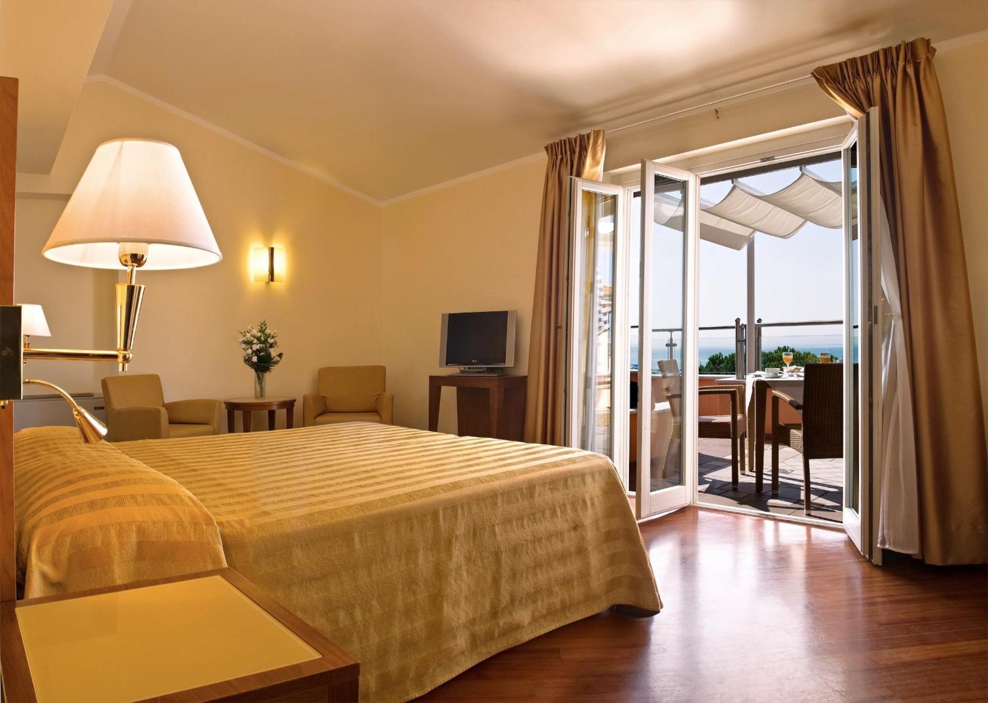 Versilia Palace Hotel Marina di Pietrasanta Zewnętrze zdjęcie