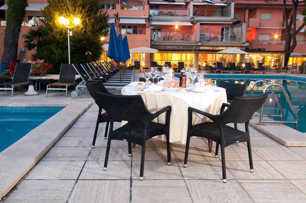 Versilia Palace Hotel Marina di Pietrasanta Zewnętrze zdjęcie